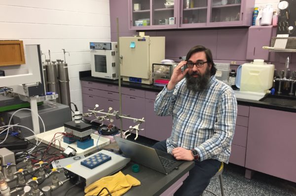 Scientist in lab doing analysis